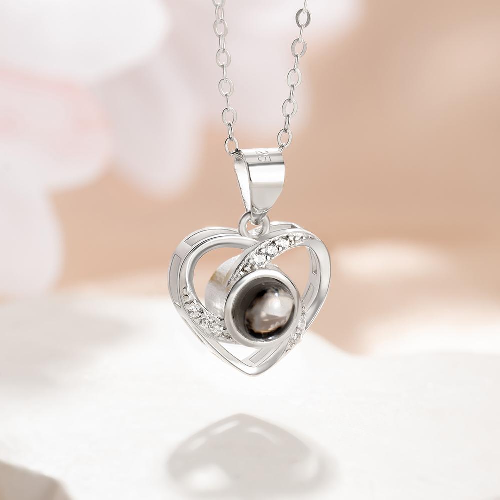 PHOTO ONLY WITHOUT TEXT/PHOTO NECKLACE WITH LOVE HEART PROJECTION NECKLACE