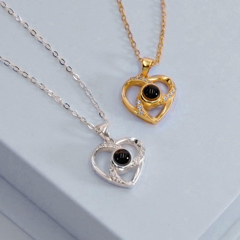 PHOTO ONLY WITHOUT TEXT/PHOTO NECKLACE WITH LOVE HEART PROJECTION NECKLACE