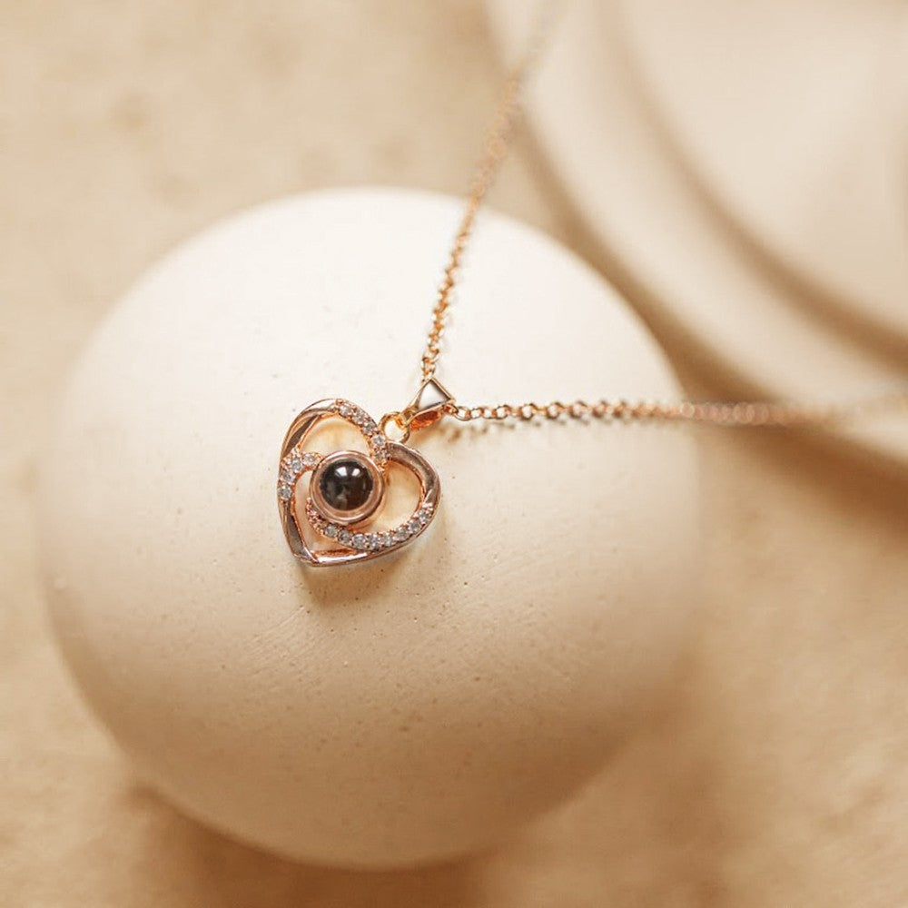 PHOTO ONLY WITHOUT TEXT/PHOTO NECKLACE WITH LOVE HEART PROJECTION NECKLACE