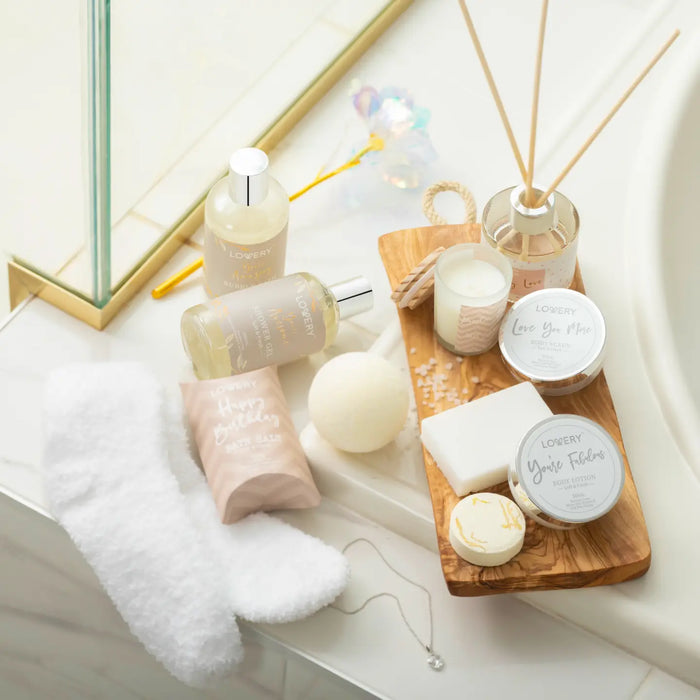 BIRTHDAY GIFT BASKET - BATH & SPA GIFT SET WITH CZ NECKLACE